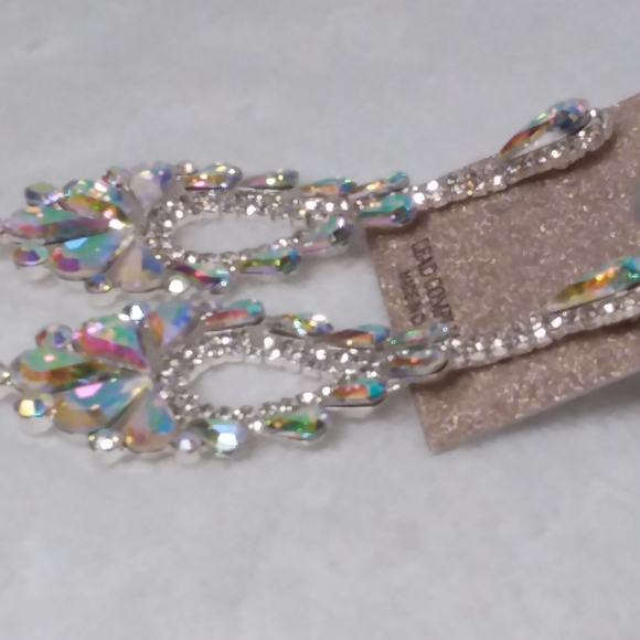 Dangle Pierce Earrings Silver Tone Borealis Teardrop Natasha - Picture 2 of 5